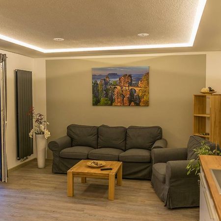 Ferienwohnung "Turmblick" Rathmannsdorf Екстериор снимка