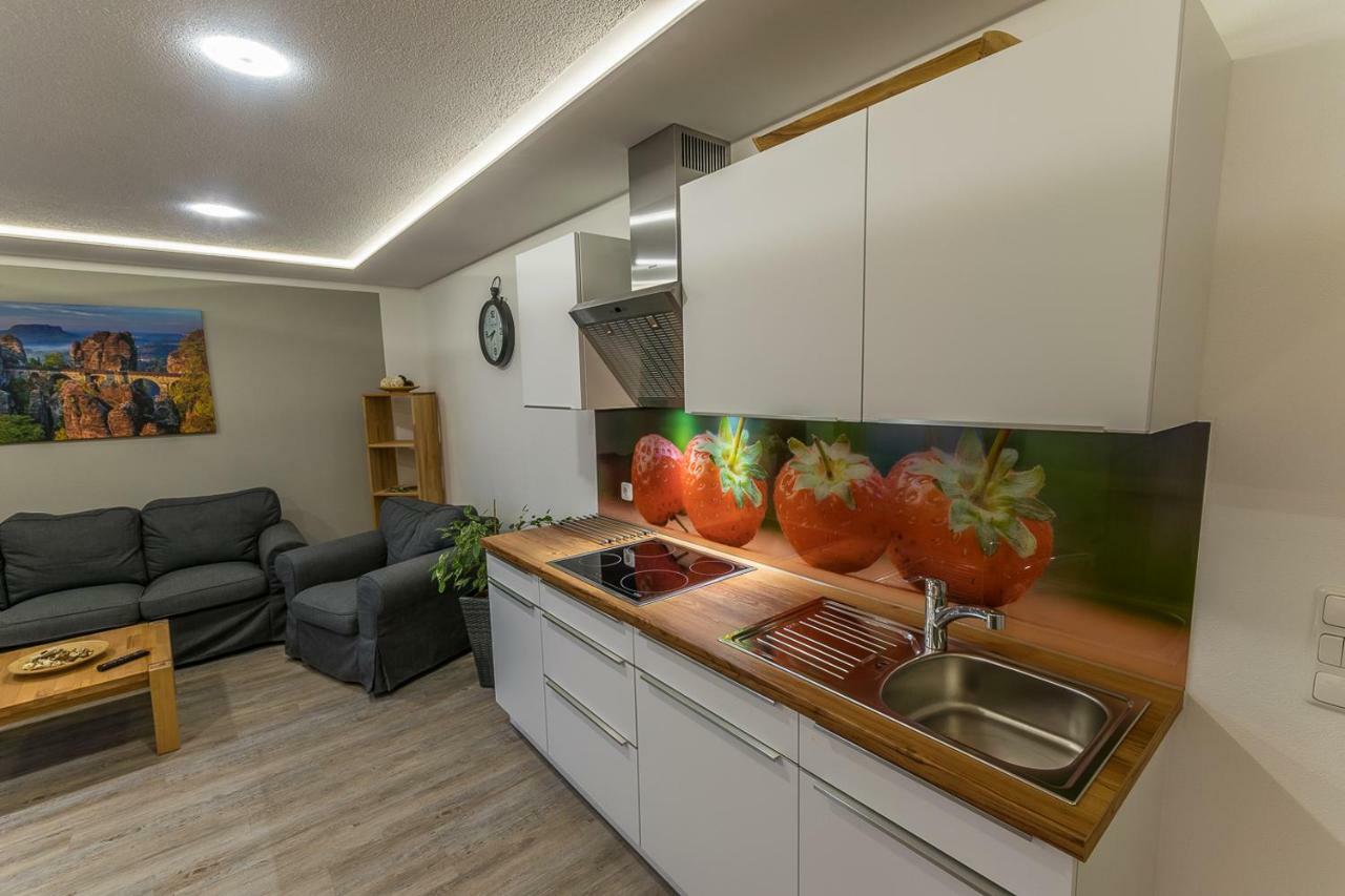Ferienwohnung "Turmblick" Rathmannsdorf Екстериор снимка
