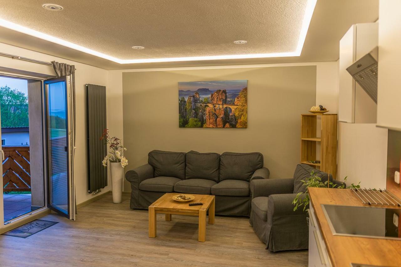 Ferienwohnung "Turmblick" Rathmannsdorf Екстериор снимка