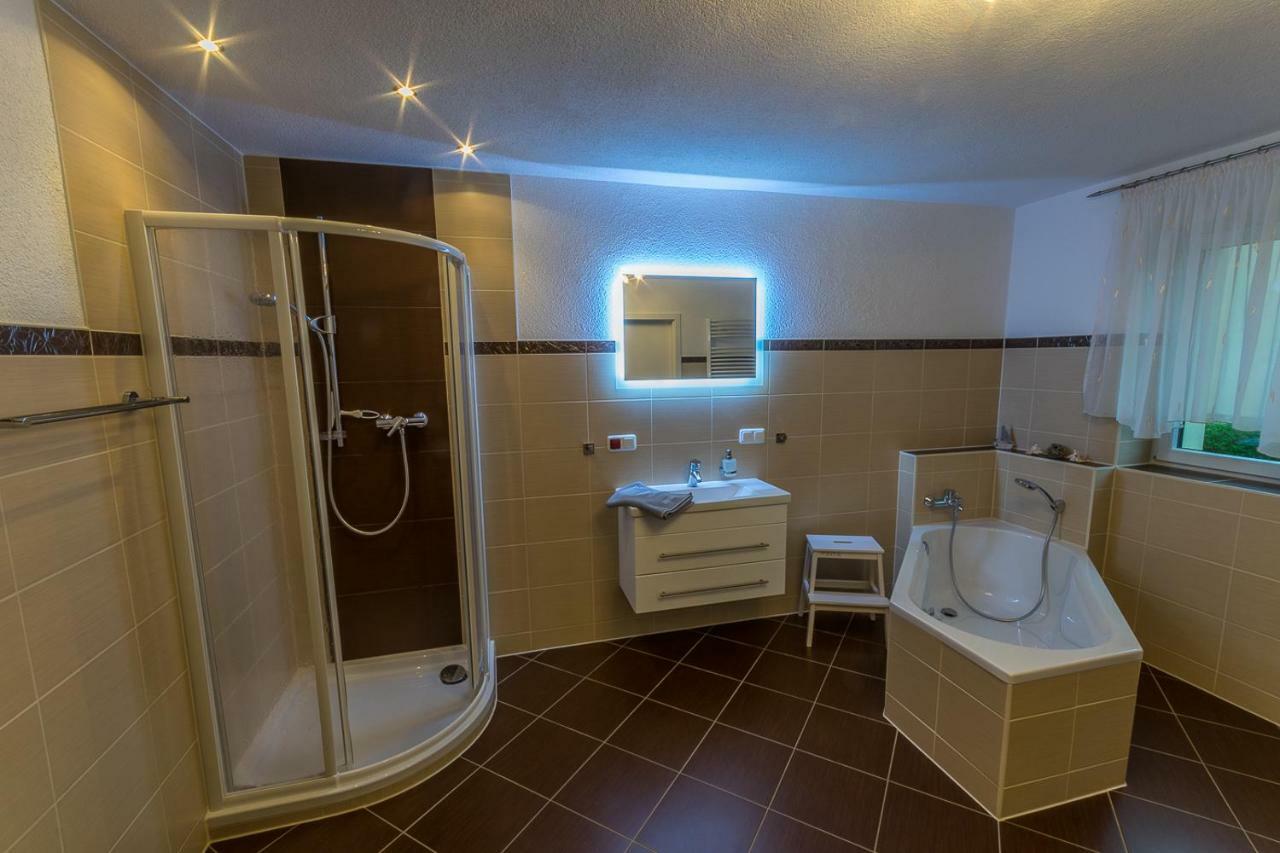 Ferienwohnung "Turmblick" Rathmannsdorf Екстериор снимка